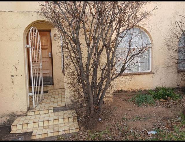 3 BEDROOM HOUSE FOR SALE IN NATURENA